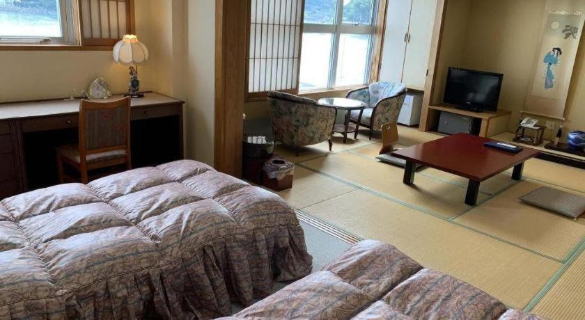 Tara Kanko Hotel Buitenkant foto